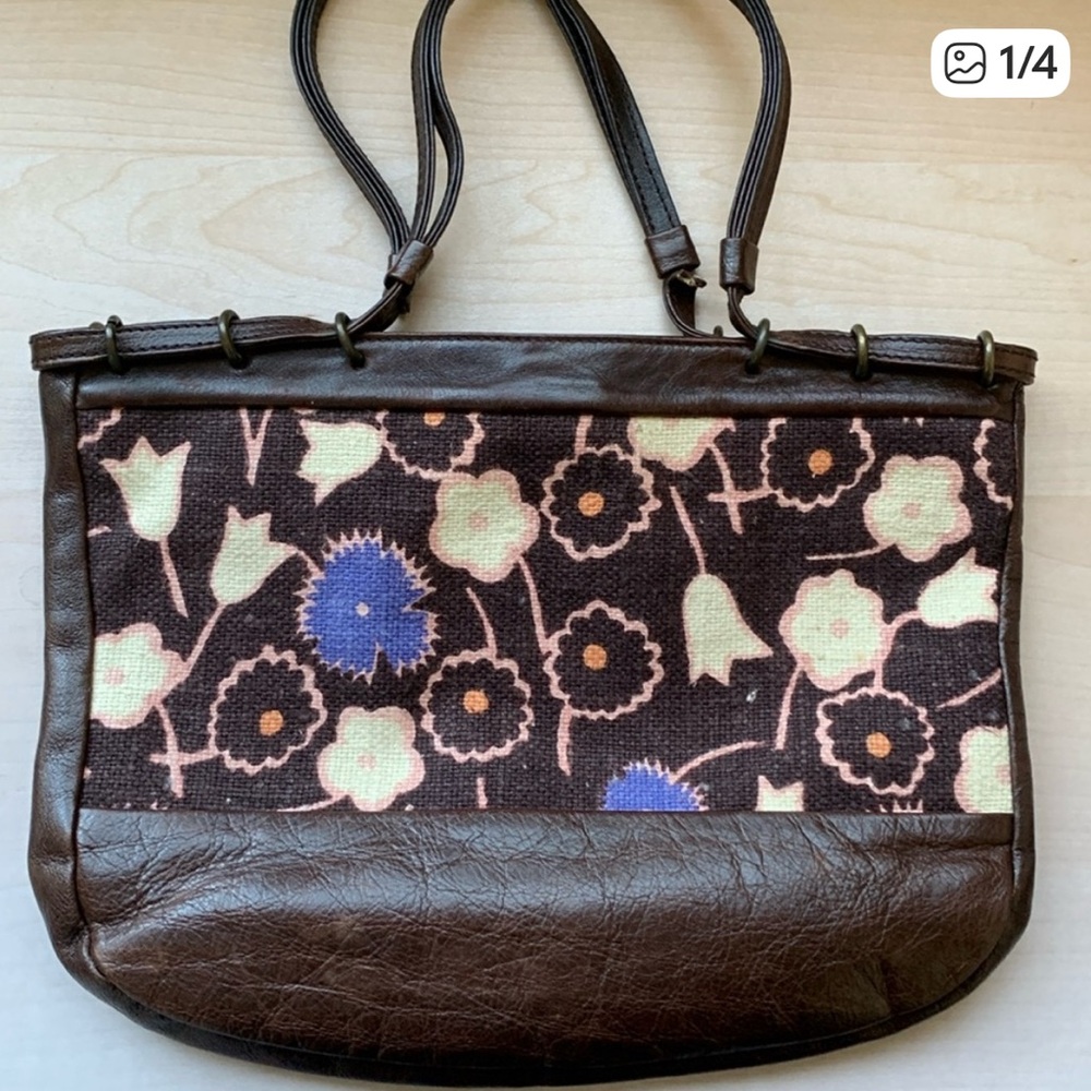 🪷 Marni floral handbag, gorgeous, rare and unique!
No returns.